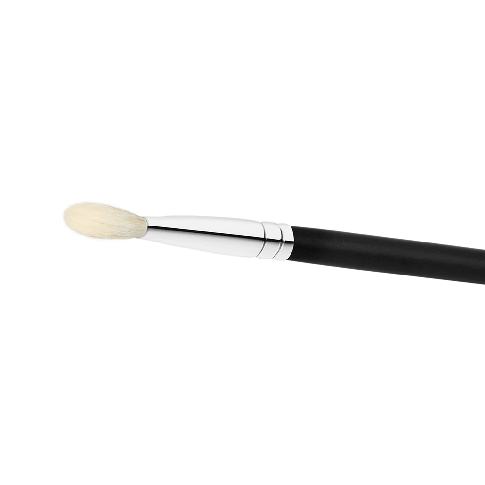 Mac 217 Synthetic Blending Brush - Image 2