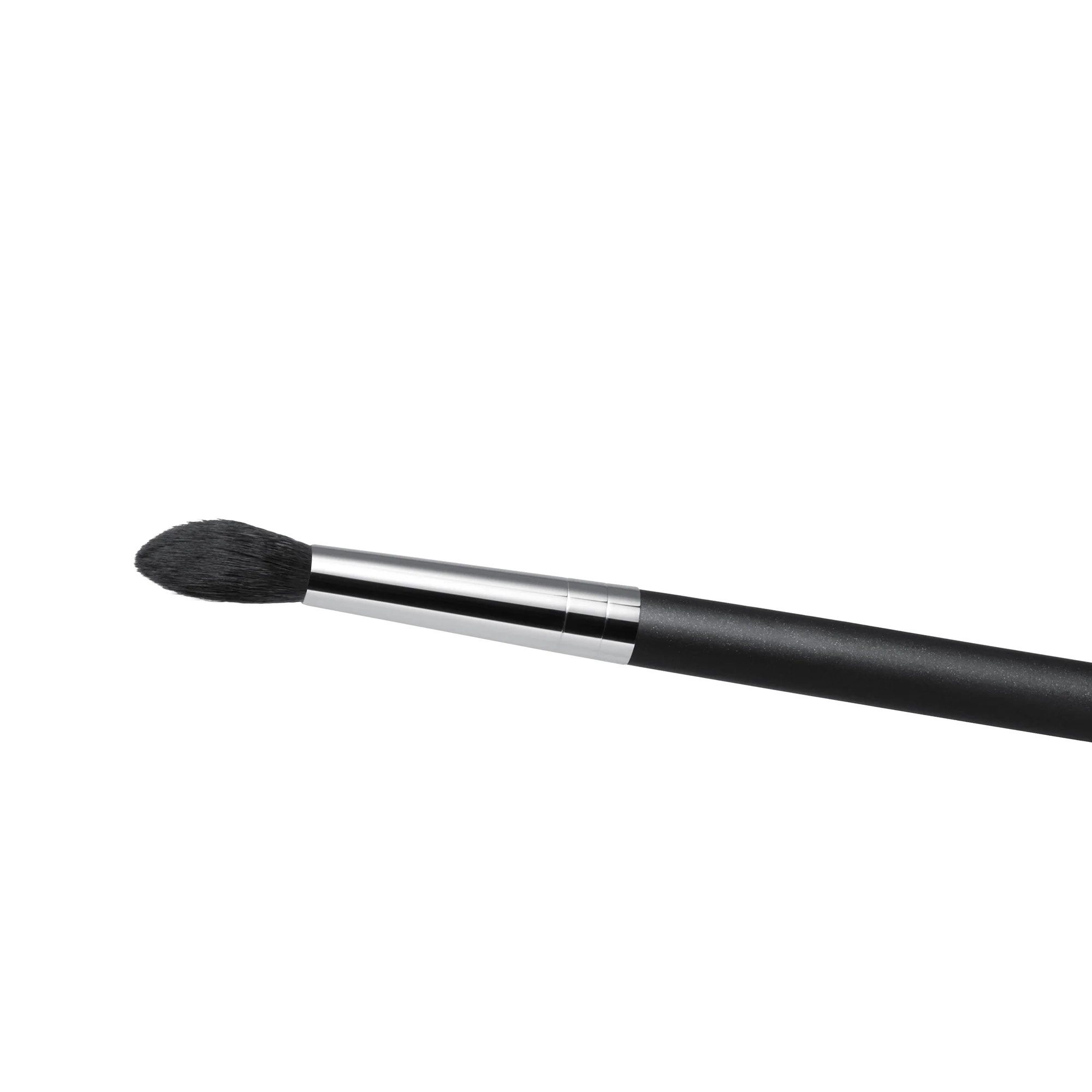 Mac 240 Synthetic Large Tapered Blending Brush - Image 2