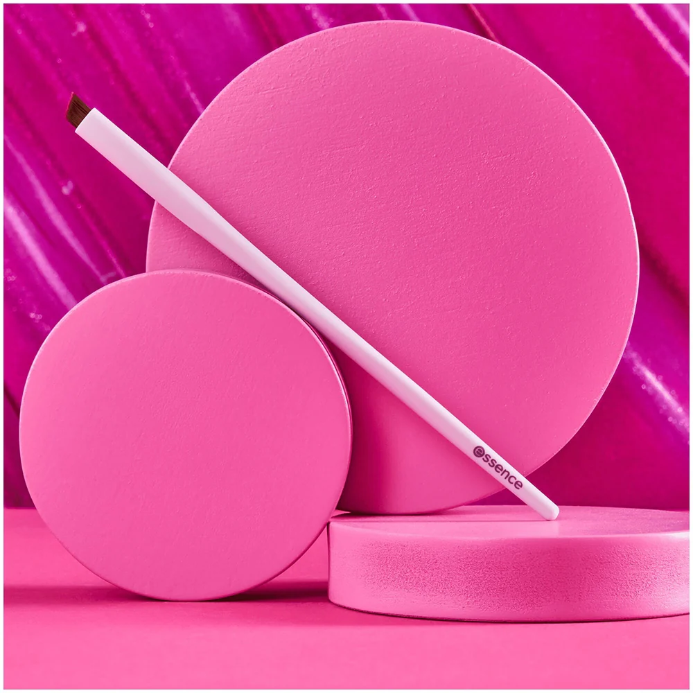 Essence Brush Eyeliner 01 Just Wing It - Image 4