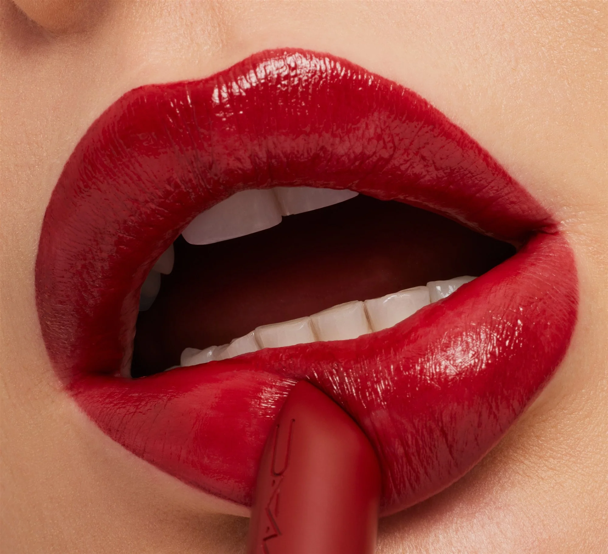 Mac MACximal Sleek Satin Lipstik Dubonnet - Image 3