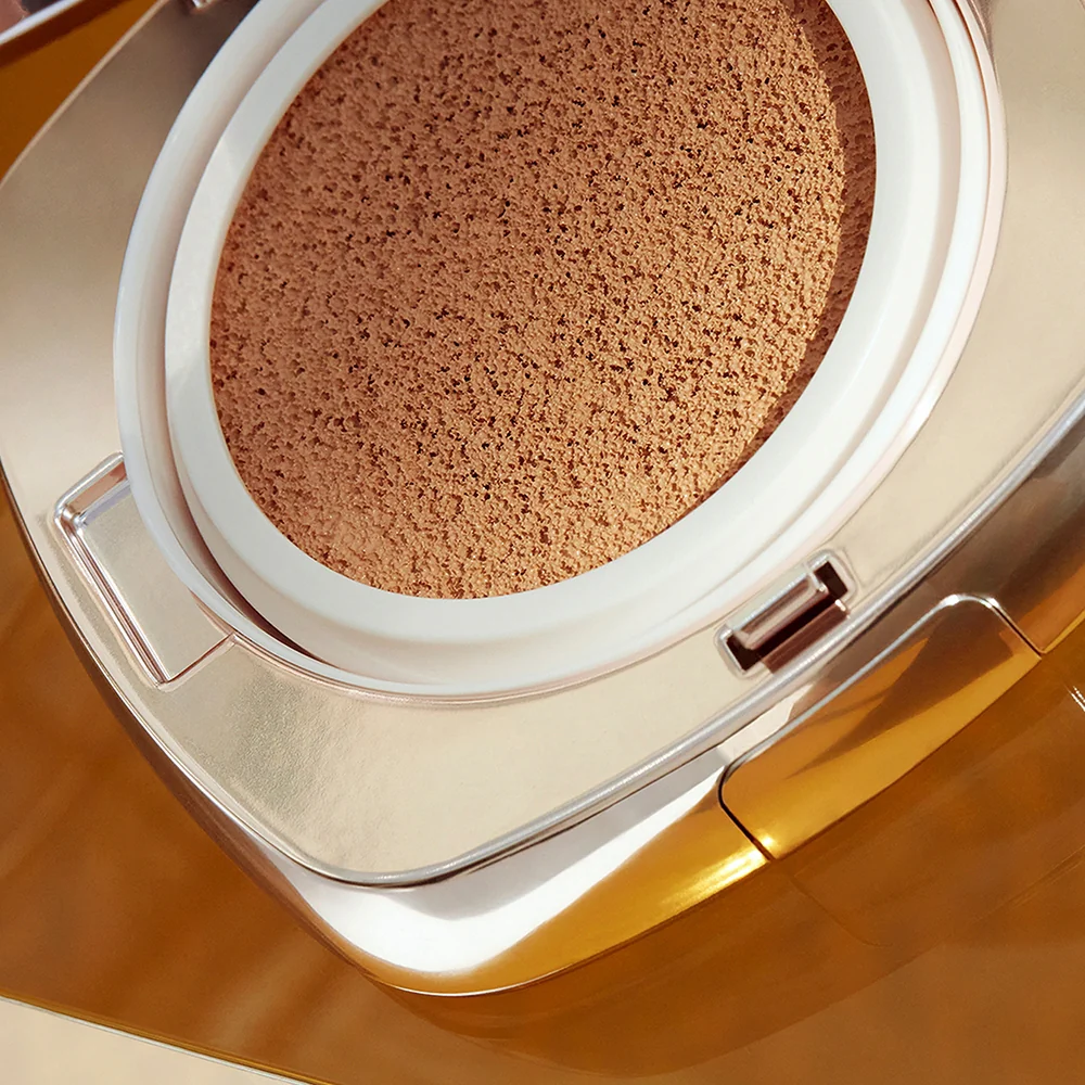La Mer The Luminous Lifting Cushion Foundation SPF20 Pink Porcelain - Image 3